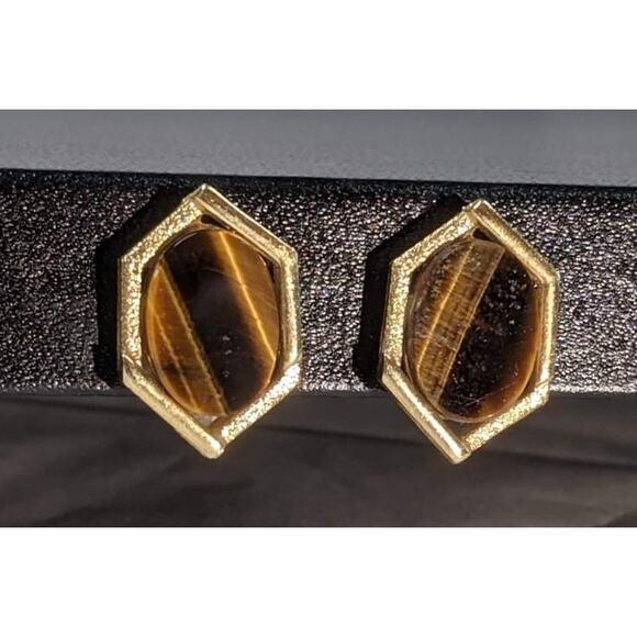 Vintage Whiting and Davis Gold Tiger's Eye Clip On Goldtone Vintage 1950s - Picture 1 of 2